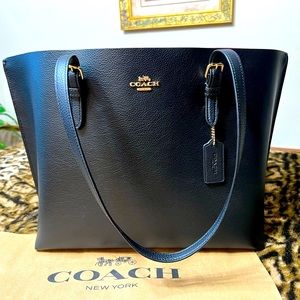 COACH Mollie Tote